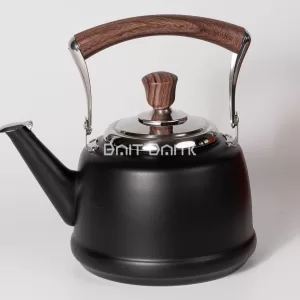histling kettle 2.5L matte black wooden handle front view
