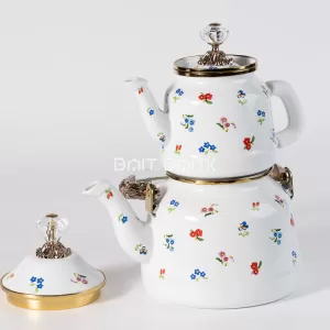 إبريق شاي مينا كبير 2.5 لتر بتصميم مزهر وغطاء كريستال